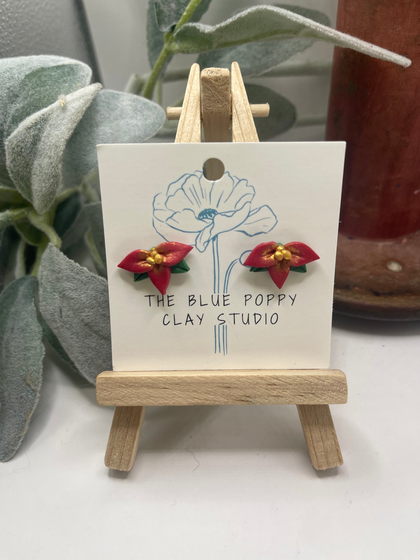 Poinsettia Stud