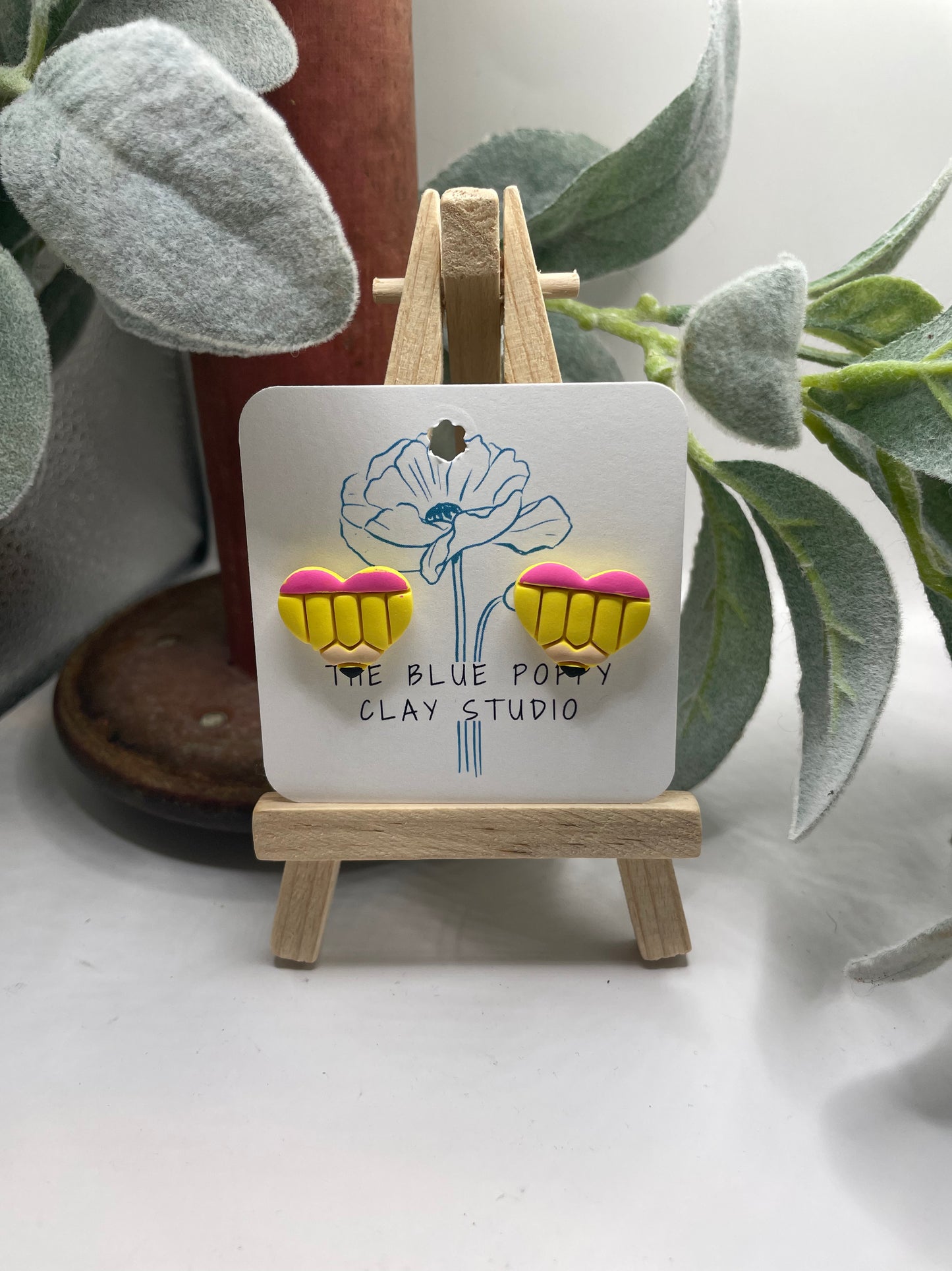 Pencil heart studs