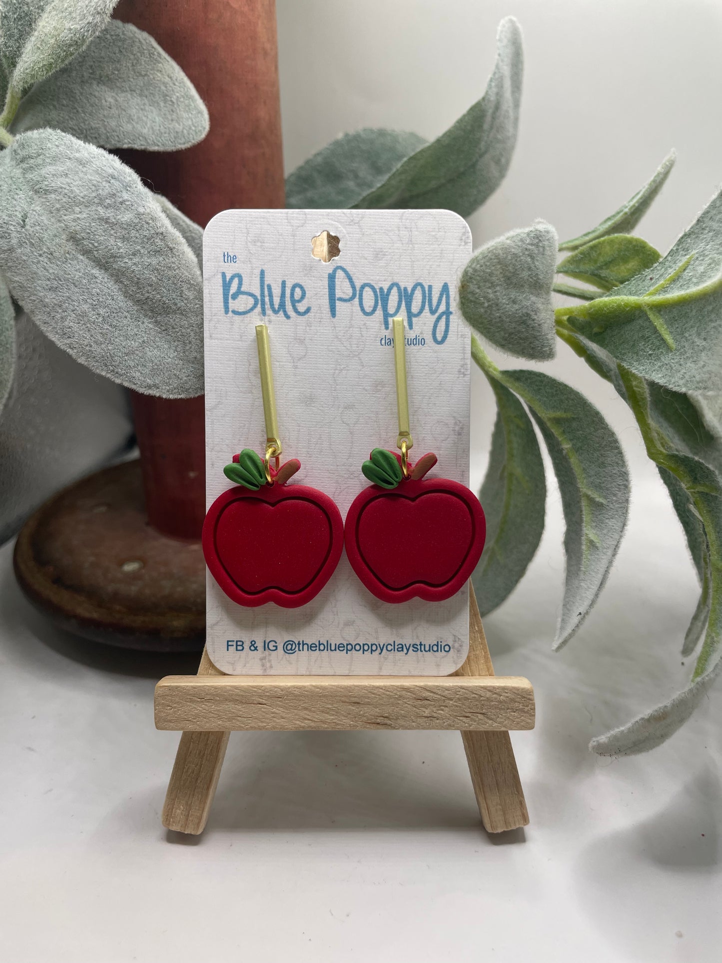 Apple dangles-large