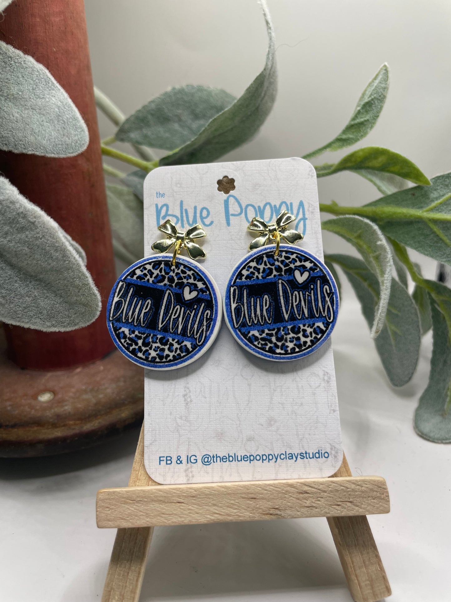 Bremen Blue Devil Circle with Gold Bow Dangles - Med