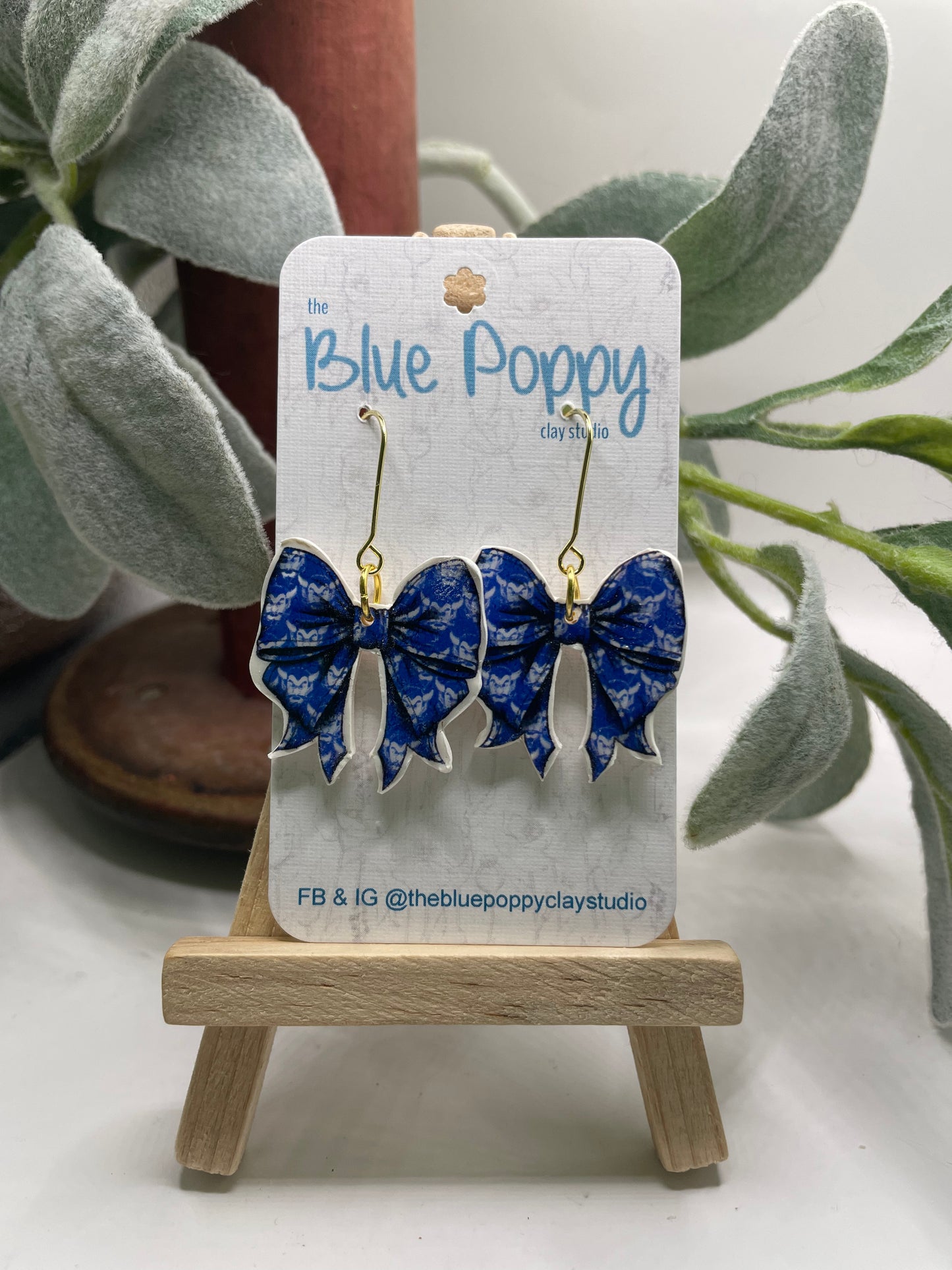 Blue Devil bow dangles-long hook-lg