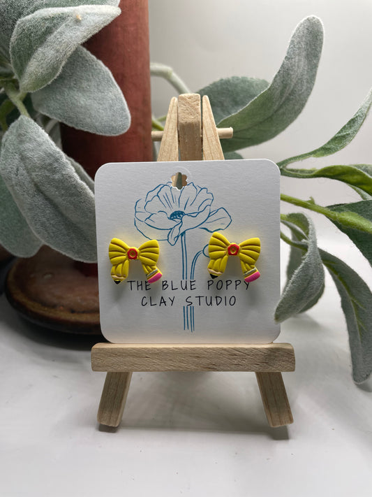 Pencil bow studs